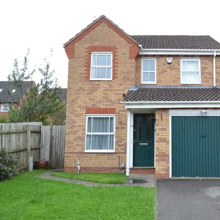 Rent this 3 bed townhouse on Rylands Close in Little Bowden, LE16 7XE