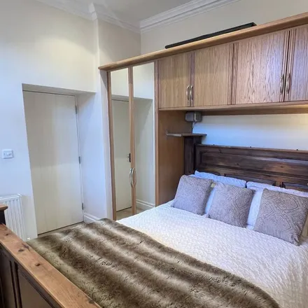 Rent this 2 bed apartment on Windsor and Maidenhead in SL4 3QY, United Kingdom