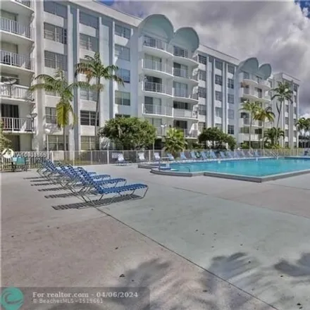 Buy this 1 bed condo on 494 Northwest 161st Street in Miami-Dade County, FL 33169