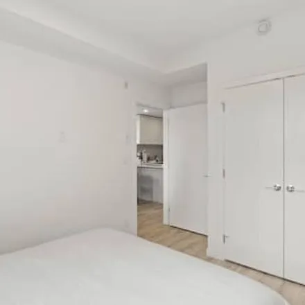 Image 6 - Surrey, BC V3T 4M2, Canada - Apartment for rent