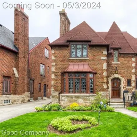 Buy this 6 bed house on 18070 Wildemere Avenue in Detroit, MI 48221