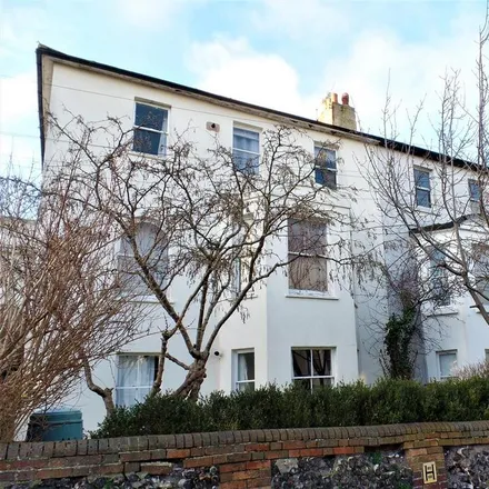 Rent this 1 bed apartment on 18 Richmond Road in Brighton, BN2 3RL