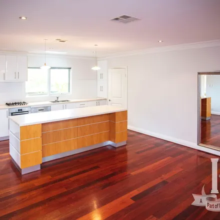 Image 7 - Bossman, Astor Lane, Mount Lawley WA 6050, Australia - Apartment for rent