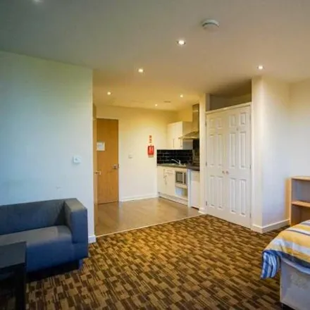 Image 1 - Gladstone Building, Flats 1-37, 1 Saint James Row, Cathedral, Sheffield, S1 2EU, United Kingdom - Apartment for rent