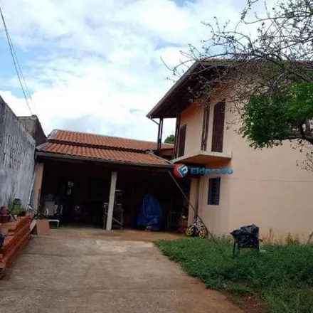 Buy this 2 bed house on Rua Maria do Carmo Piedade Camargo in Jardim Santana, Hortolândia - SP