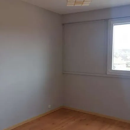 Rent this 3 bed apartment on 29 Rue du Général de Gaulle in 70400 Héricourt, France