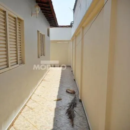 Buy this 4 bed house on Rua São Francisco de Assis in Vigilato Pereira, Uberlândia - MG