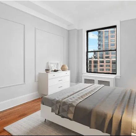 Rent this 4 bed apartment on Broadway in New York, NY 10205