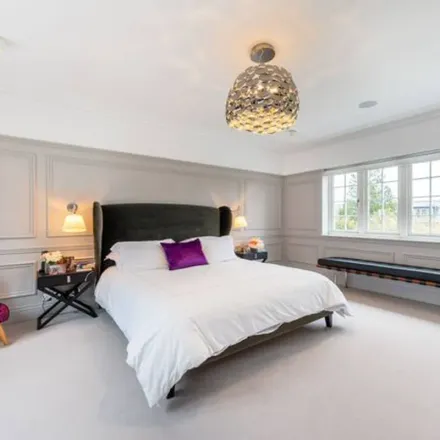 Rent this 8 bed apartment on 63 Greencroft Gardens in London, NW6 3PH