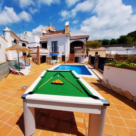 Rent this 4 bed house on Villa Belydana in Casa Rural Villa Belydana, Tablazos
