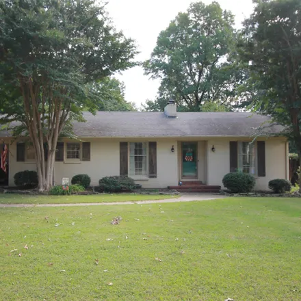 Buy this 4 bed house on 1310 Roane Street in Covington, TN 38019