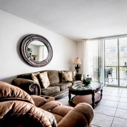 Image 3 - Sunny Isles Beach, FL - Apartment for rent