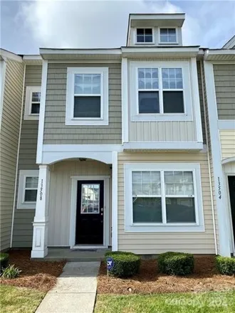 Rent this 3 bed house on 13522 Calloway Glen Drive in Charlotte, NC 28273