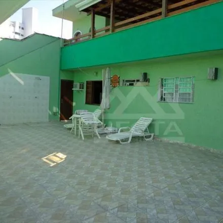 Buy this 5 bed house on Avenida Lucas Nogueira Garcez in Sumaré, Caraguatatuba - SP