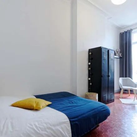 Image 2 - 115 Avenue Camille Pelletan, 13003 Marseille, France - Apartment for rent