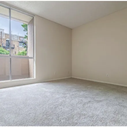 Rent this 2 bed apartment on Irolo & 8th in Irolo Street, Los Angeles