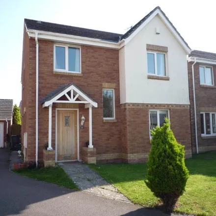 Rent this 4 bed house on Maes Lindys in Rhoose, CF62 3LN