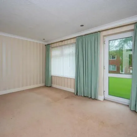 Image 2 - Toftwood Avenue, Rainhill Stoops, St Helens, L35 0PU, United Kingdom - Townhouse for sale