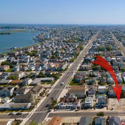 Buy this 5 bed house on 249 East Monterey Avenue in Wildwood Gables, Cape May County