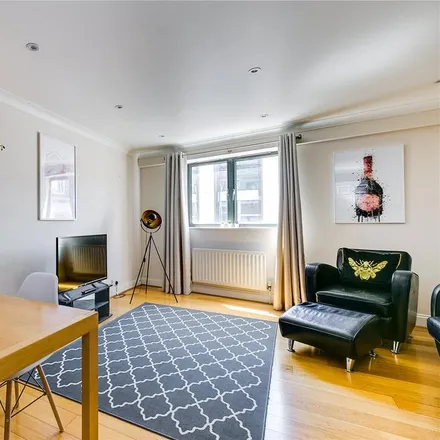 Rent this 3 bed apartment on Lime Orange in 312 Vauxhall Bridge Road, London