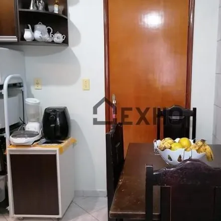 Buy this 2 bed apartment on Avenida Tiradentes in Setor Central, Anápolis - GO