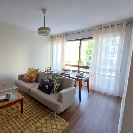 Rent this 2 bed apartment on Rua de São João Bosco in 4100-225 Porto, Portugal