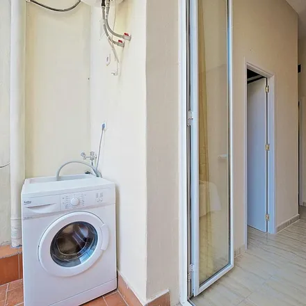 Image 9 - Carrer de Rocafort, 81, 08001 Barcelona, Spain - Apartment for rent