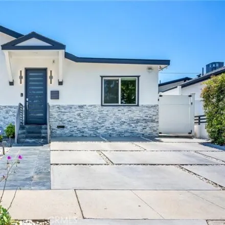 Rent this 4 bed house on 6023 Zelzah Avenue in Los Angeles, CA 91316