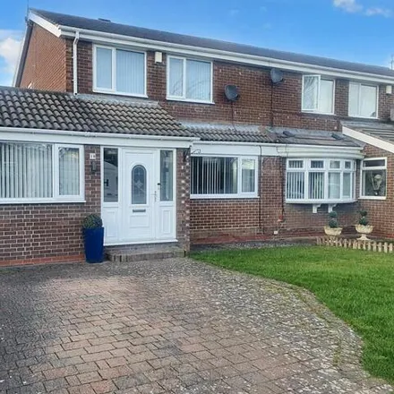 Buy this 4 bed duplex on Pensford Court in Newcastle upon Tyne, NE3 2RA