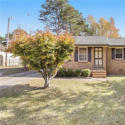 Buy this 3 bed house on 405 Donna Avenue in Gaston County, NC 28052