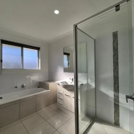 Image 4 - Sorrento Drive, Bargara QLD, Australia - Apartment for rent
