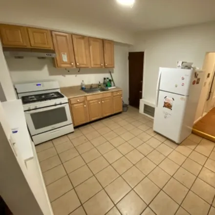 Rent this 1 bed condo on 1152 S 13th St