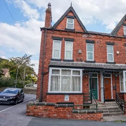 Rent this 7 bed townhouse on Richmond Mount in Leeds, LS6 1DF