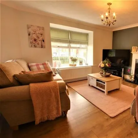Image 3 - The Haven, East Riding of Yorkshire, HU17 8YH, United Kingdom - House for sale