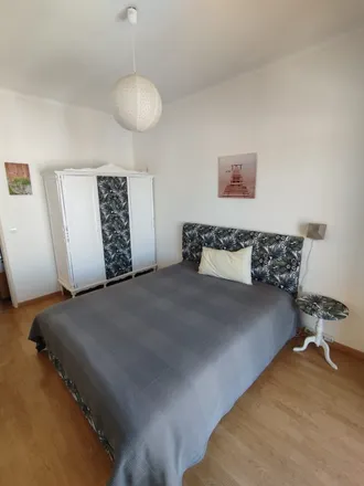 Rent this 2 bed apartment on Escola Básica do Viso in Setúbal, Rua Batalha do Viso