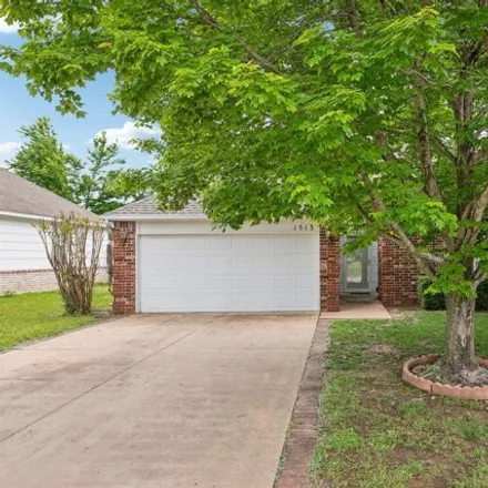 Buy this 3 bed house on 1599 South Gum Place in Broken Arrow, OK 74012