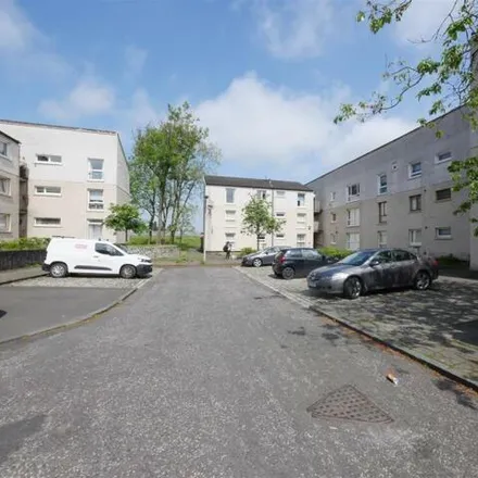 Image 8 - Oak Road, Cumbernauld, G67 3LF, United Kingdom - Apartment for rent