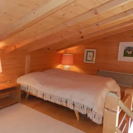Rent this 2 bed apartment on 3777 Saanen
