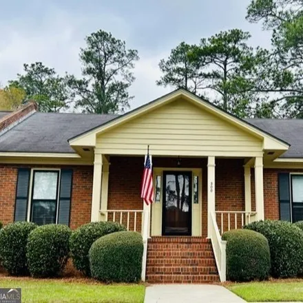 Buy this 2 bed house on 310 Floral Drive in Moultrie, GA 31768