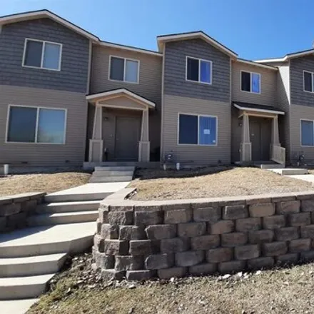 Image 2 - 617 Reclamation Drive, Williston, ND 58801, USA - Townhouse for sale