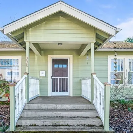 Buy this 2 bed house on 730 Market Street Northeast in Salem, OR 97301