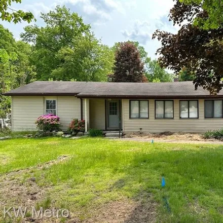 Buy this 3 bed house on 1436 Hartwig Drive in Troy, MI 48085