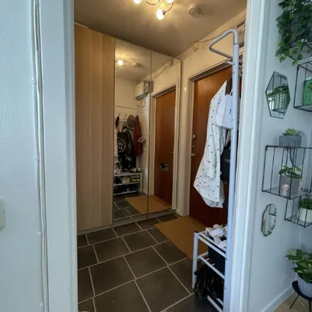 Rent this 1 bed apartment on Terapivägen 10 in 141 56 Huddinge, Sweden