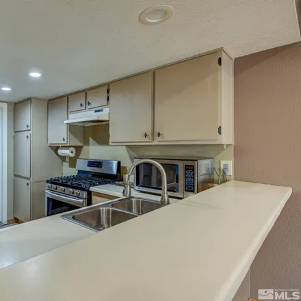 Image 5 - 1730 Round Mountain Circle, Sparks, NV 89434, USA - Townhouse for sale