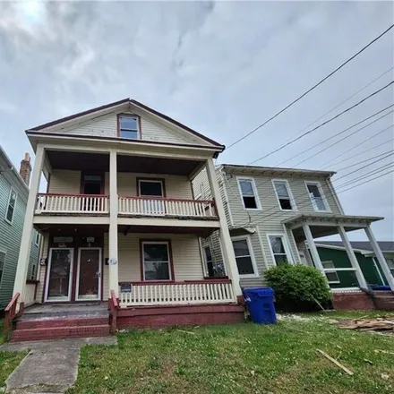 Buy this 4 bed house on 30 Riverview Avenue in Portsmouth, VA 23704