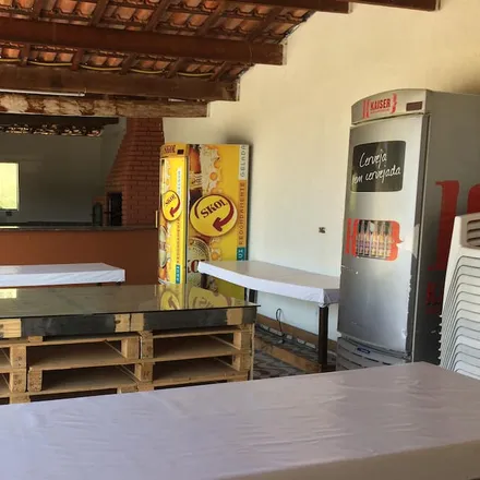 Rent this 7 bed house on Araçariguama