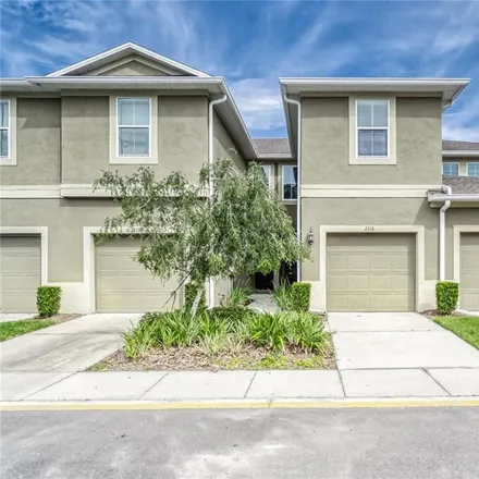 Buy this 3 bed townhouse on 2116 Broadway View Avenue in Brandon, FL 33510