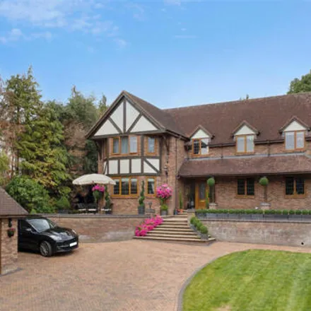 Buy this 5 bed house on Powick Parish Hall in Malvern Road, Colletts Green