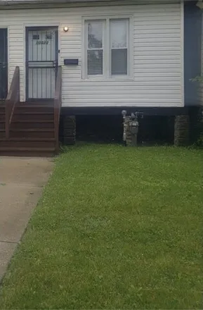 Buy this 3 bed house on 10523 South Corliss Avenue in Chicago, IL 60628
