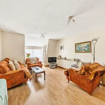 Image 1 - Whewell Road, London, N19 4LS, United Kingdom - Apartment for sale